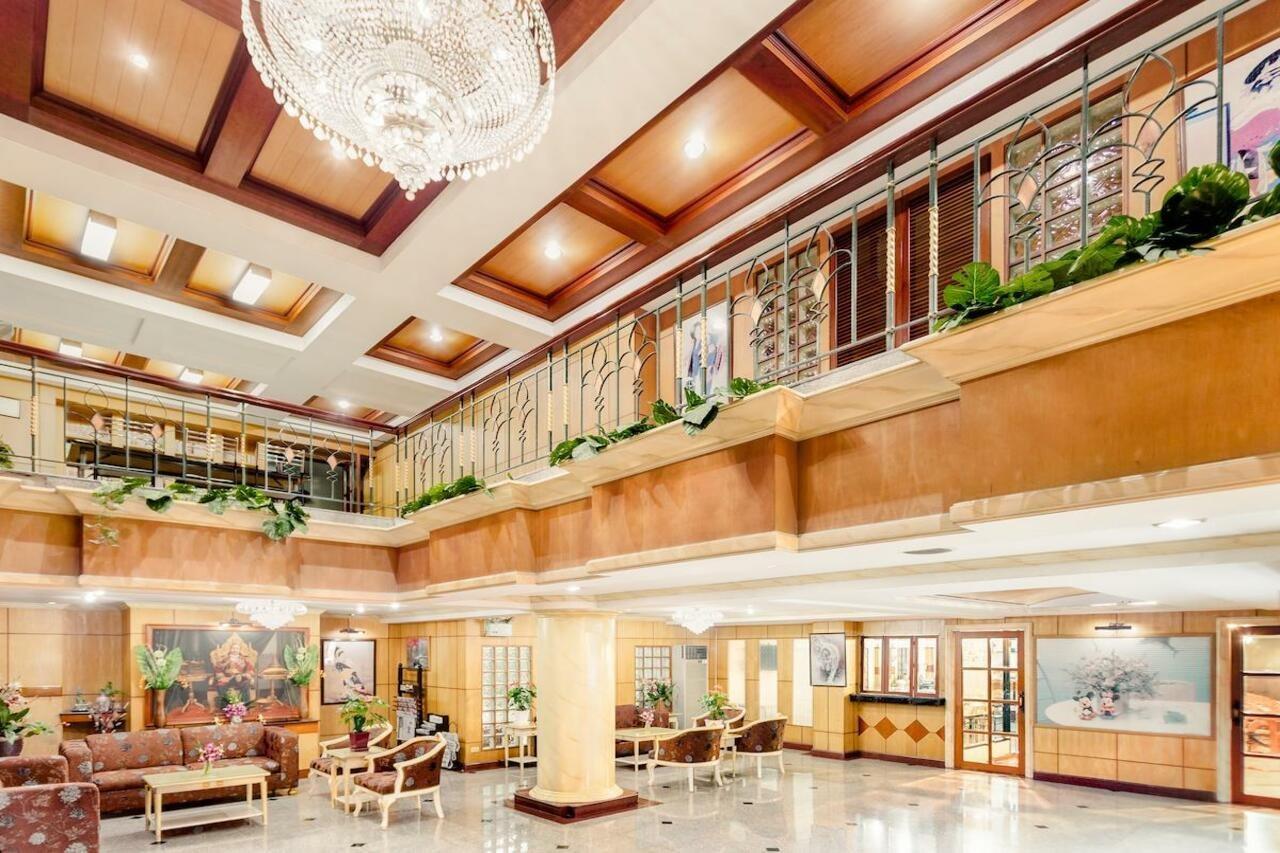The Path Siam Hotel Bangkok Exterior photo